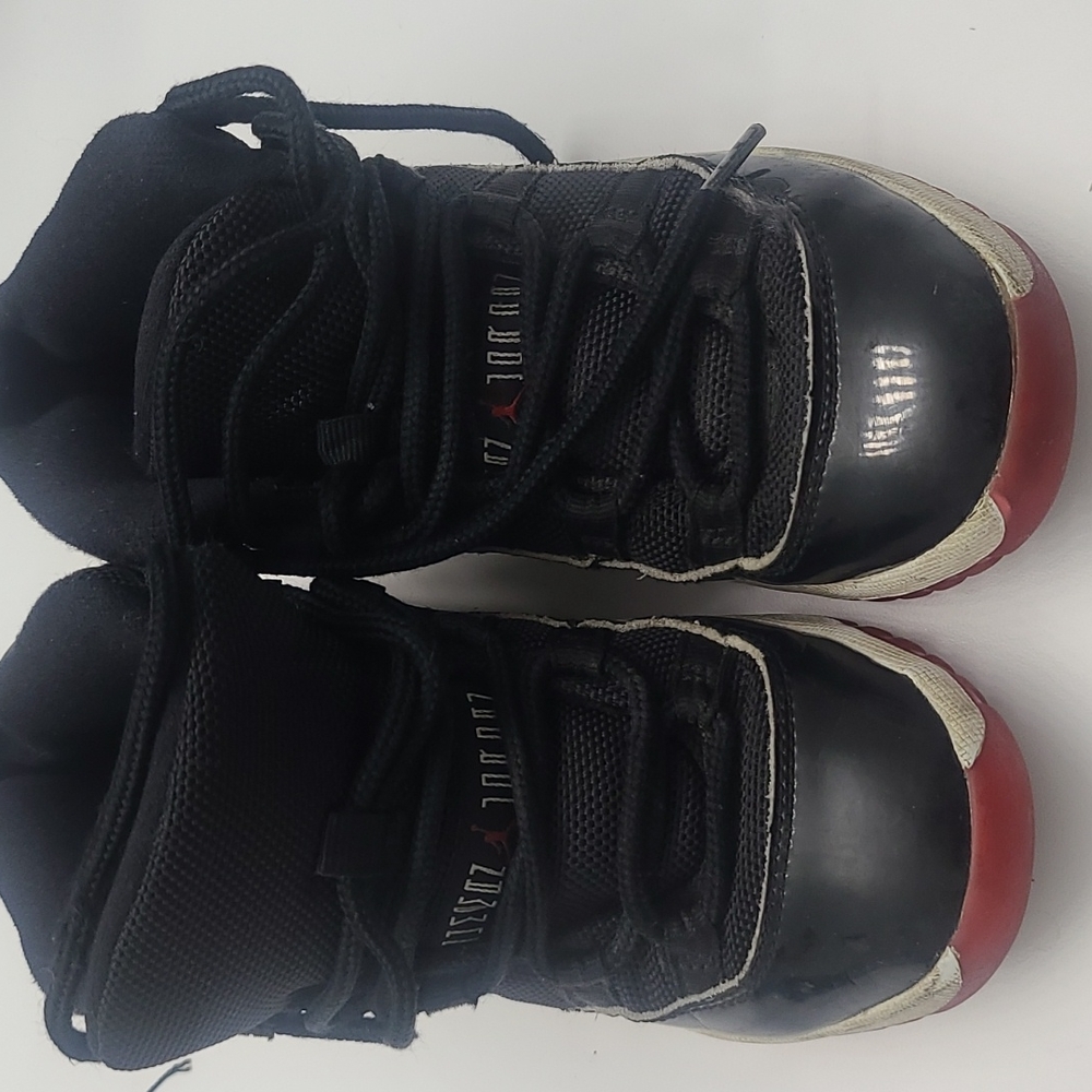 Kids Jordan 11